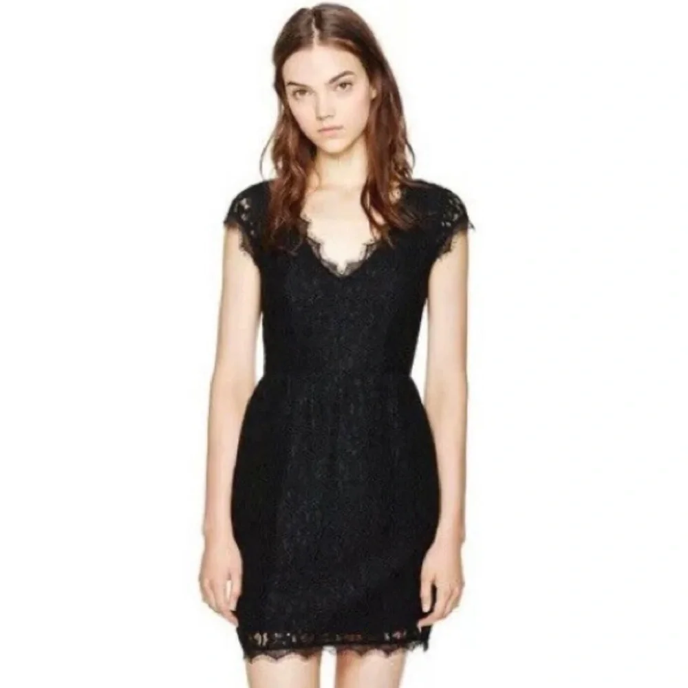Babaton Aritzia Tobias Black Eyelash Lace V-Neck Sheath Mini Dress Size 4‎ - Picture 2 of 15